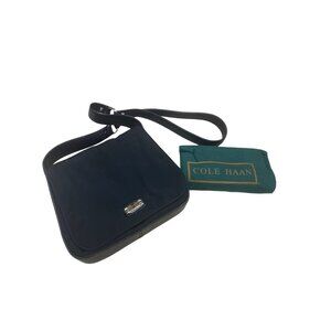 Women’s Cole Haan Black canvas purse/shoulder bag/ handbag medium size SKU 1155